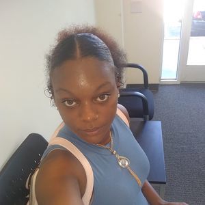 Meet your Posher, Symone